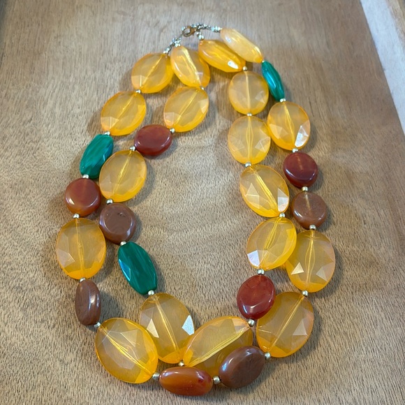 Jewelry - Fun chunky oval lucite bead necklace with orange green and Gold tone beads 21”